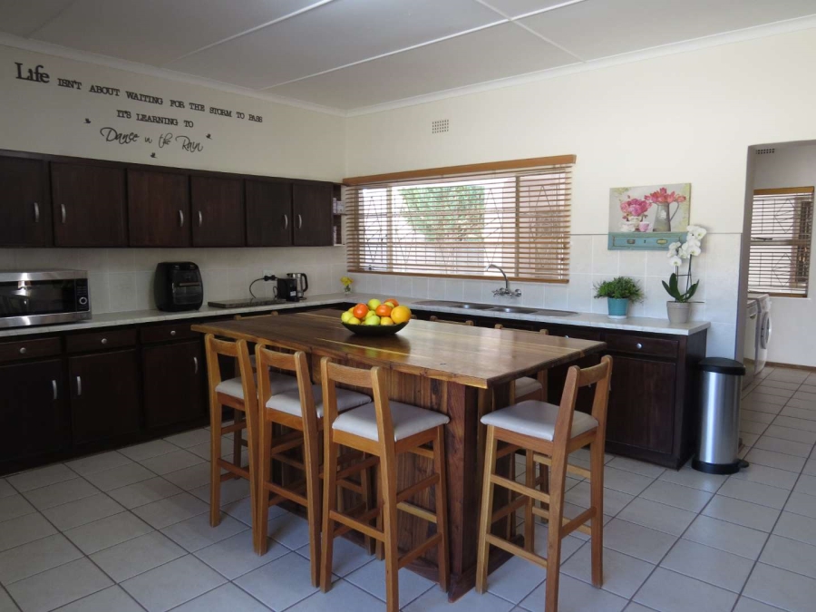 4 Bedroom Property for Sale in Kakamas Northern Cape